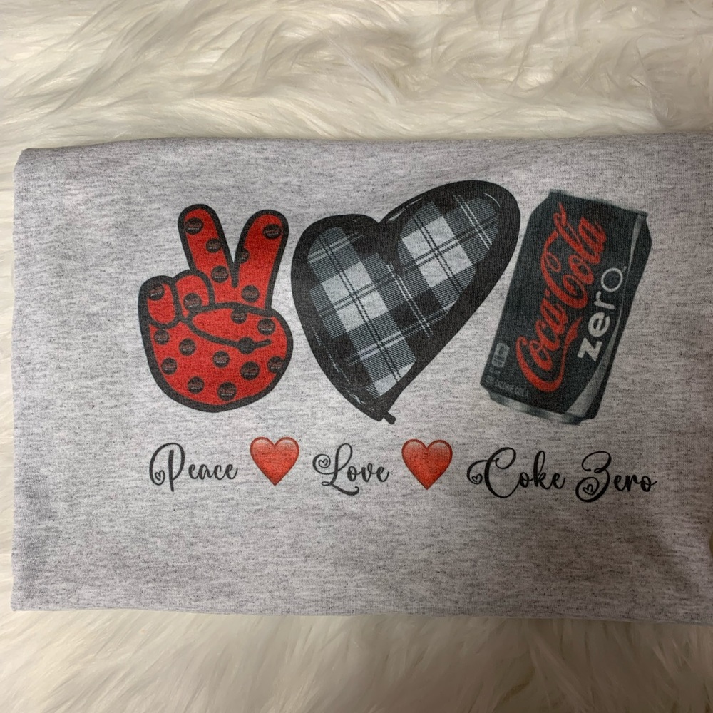 Brand new Unisex peace love coca-Cola zero T-shirt
